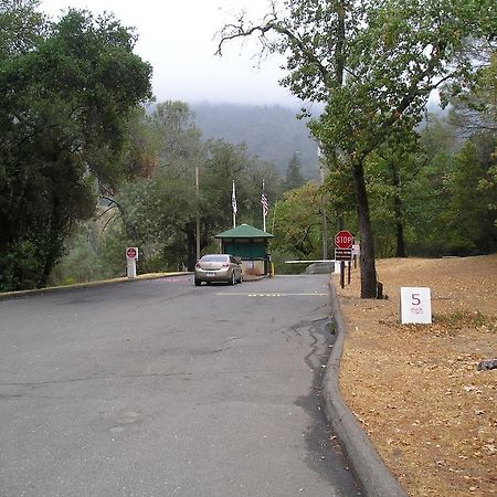 Russian River Camping Resort Cottage 7 Cloverdale Exterior photo